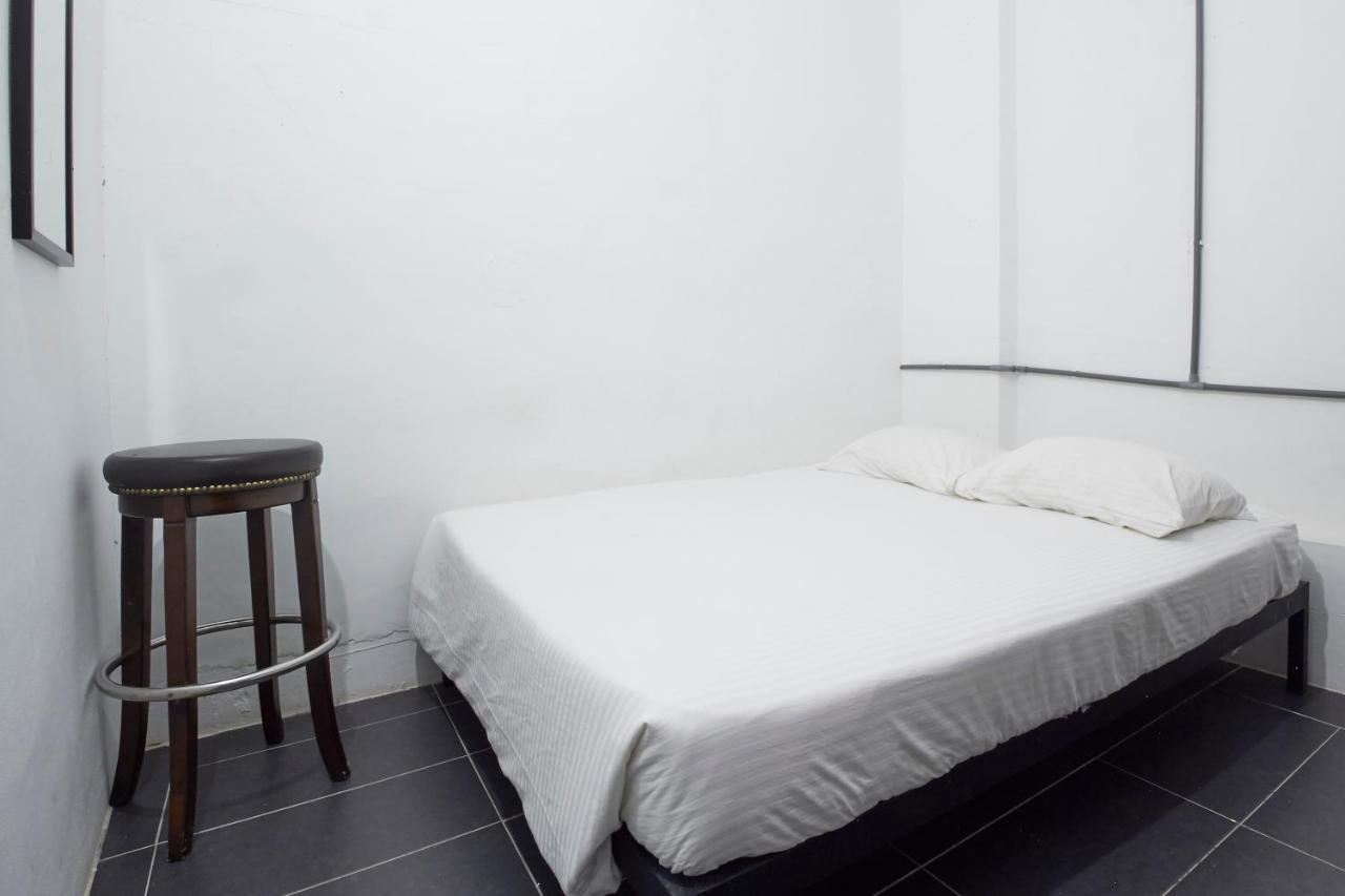 Tonight Hotel Hostel Джордж Таун Екстериор снимка